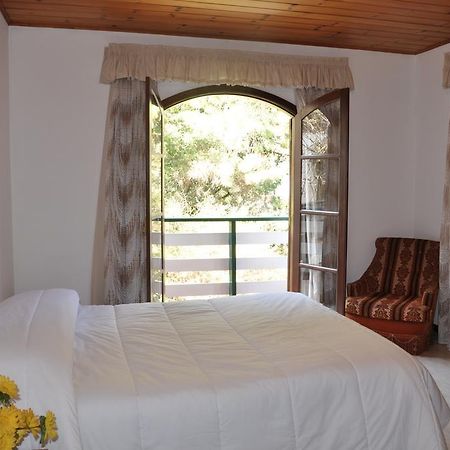 Hotel Vila Regina Campos do Jordao Bagian luar foto