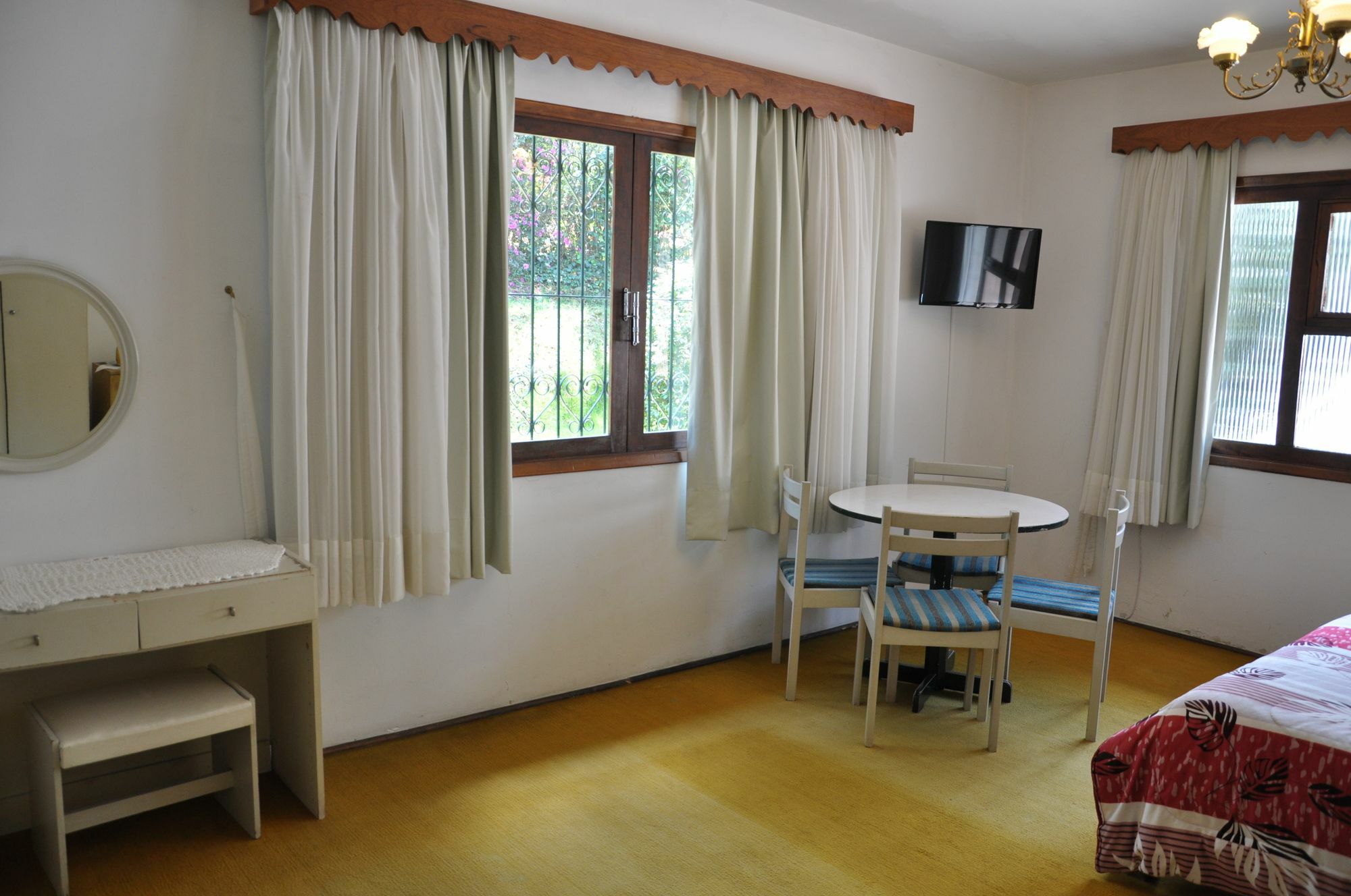 Hotel Vila Regina Campos do Jordao Bagian luar foto